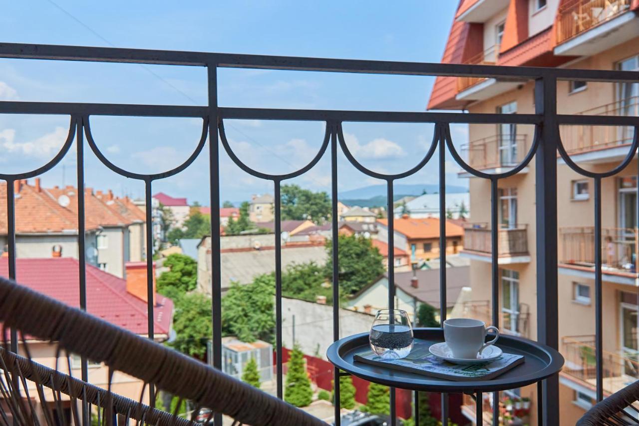 Lux Apartment Мукачево Екстер'єр фото