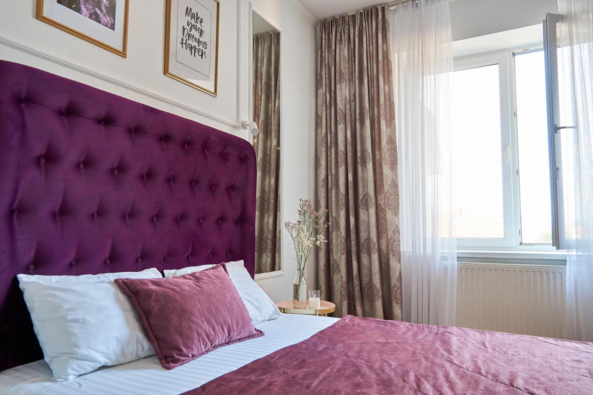 Lux Apartment Мукачево Екстер'єр фото