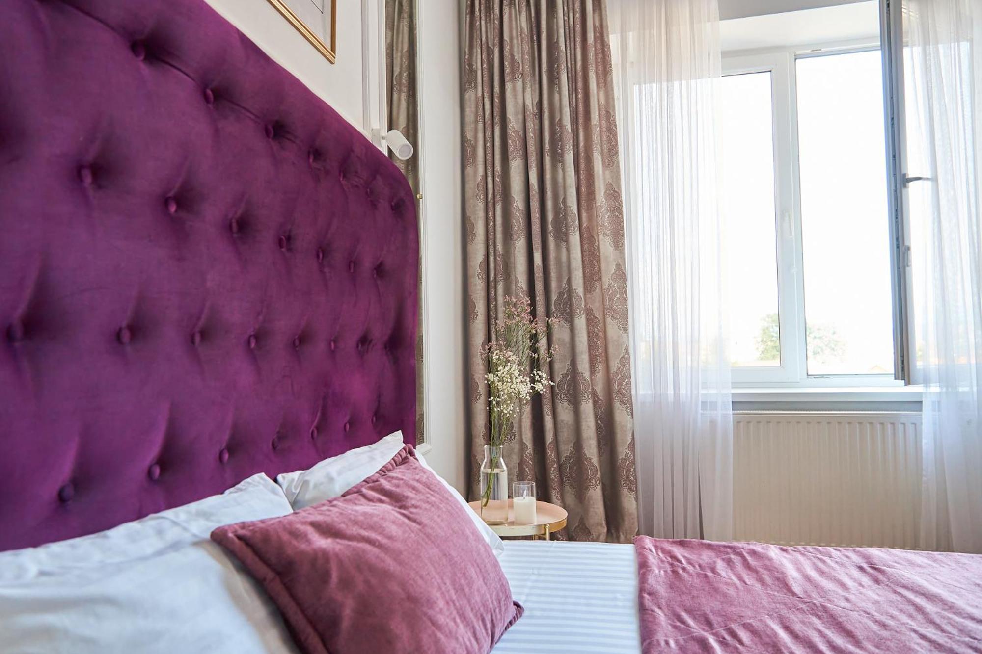 Lux Apartment Мукачево Екстер'єр фото